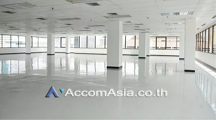 unit Office space For Rent in Silom, Bangkok  near BTS Sala Daeng (AA14730)